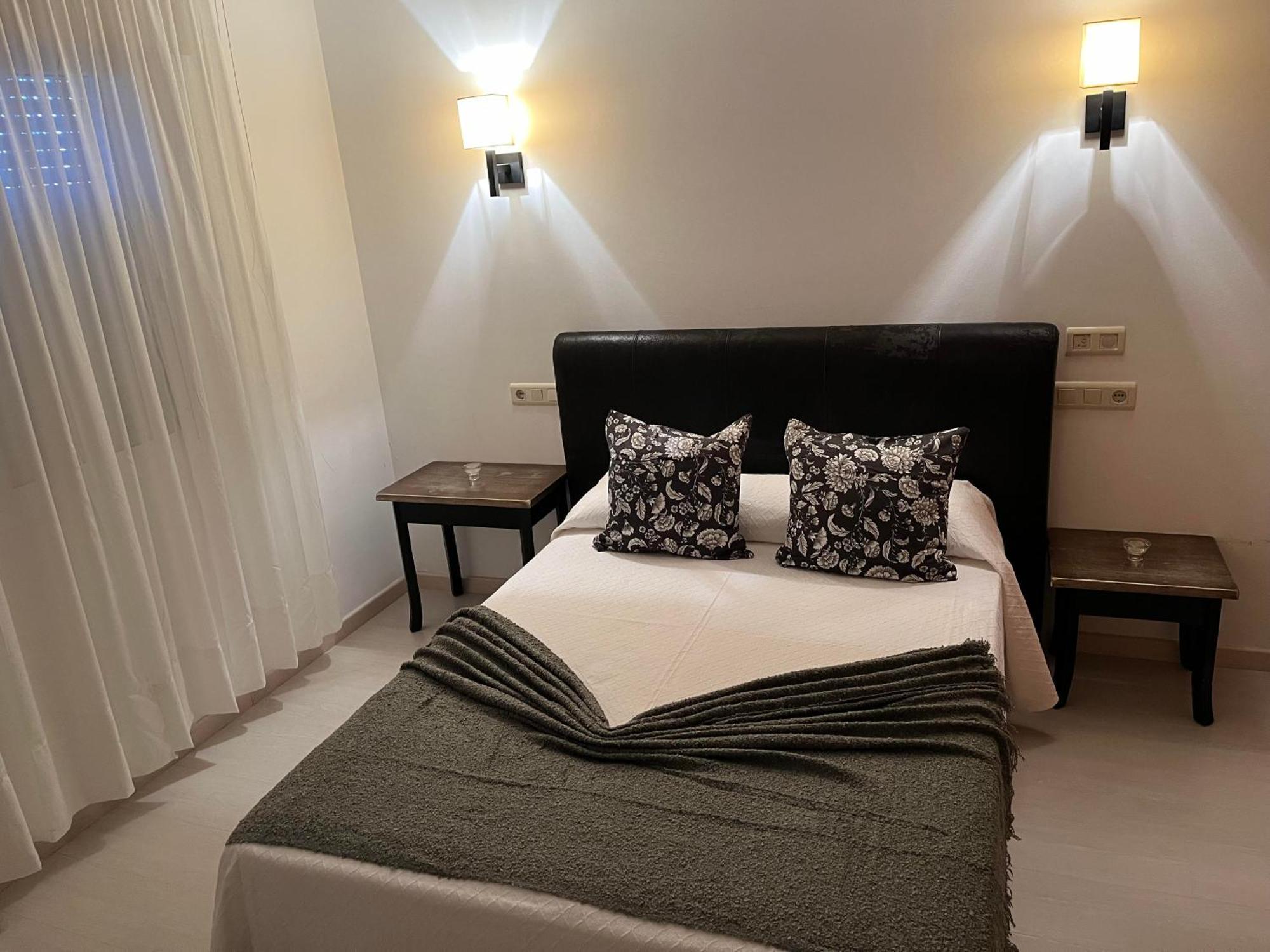 Hotel Ronsel Montalvo Extérieur photo